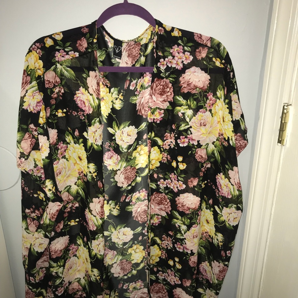 Kimono From Windsor !!!!!PRICE DROP!!!!!